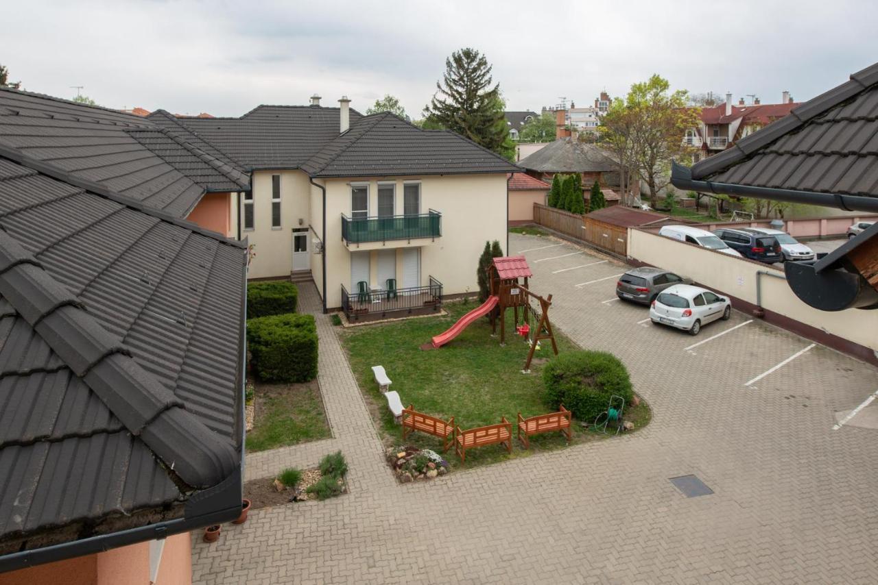 Greta Apartman Hajdúszoboszló Exterior foto